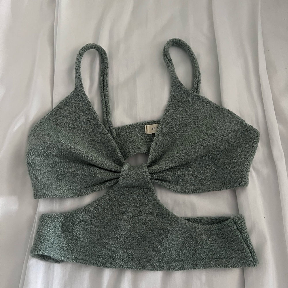 Cut out tank top